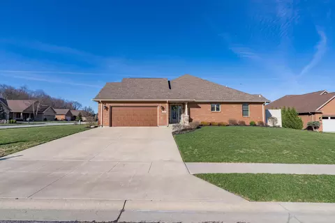 1160 Arthur Ct, Sidney, OH 45365