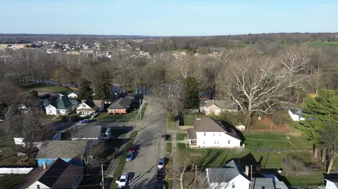 366 N Isabella St, Springfield, OH 45504 photo 7