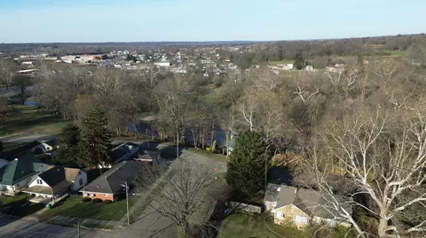366 N Isabella St, Springfield, OH 45504 photo 5