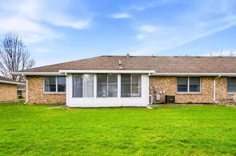 Exterior - 4890 W Brannan Dr, Springfield, OH 45502 photo 6 of 10
