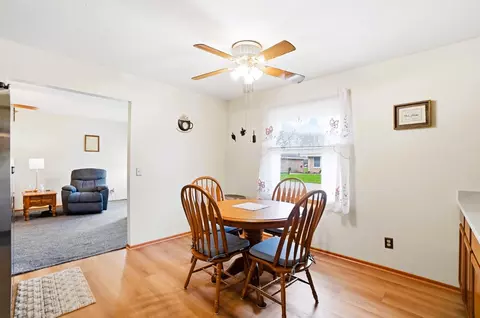 Dining - 4890 W Brannan Dr, Springfield, OH 45502 photo 2 of 2