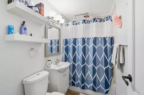 Bath - 817 Murlin Ave, Celina, OH 45822 photo 1 of 1