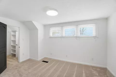 Bedroom - 1330 Garfield Ave, Springfield, OH 45504 photo 1 of 7