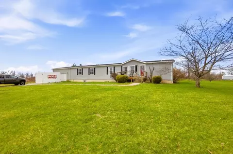 3391 Powers Rd, Jamestown, OH 45335