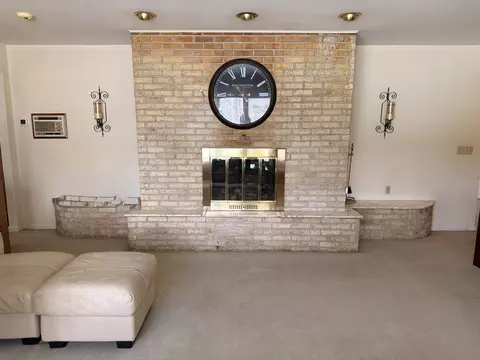 Living - 1602 Beck Dr, Sidney, OH 45365 photo 7 of 7