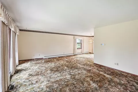 Living - 3831 Crescent Hill Rd, Springfield, OH 45502 photo 1 of 6