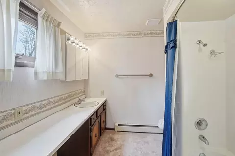 Bath - 3831 Crescent Hill Rd, Springfield, OH 45502 photo 1 of 4