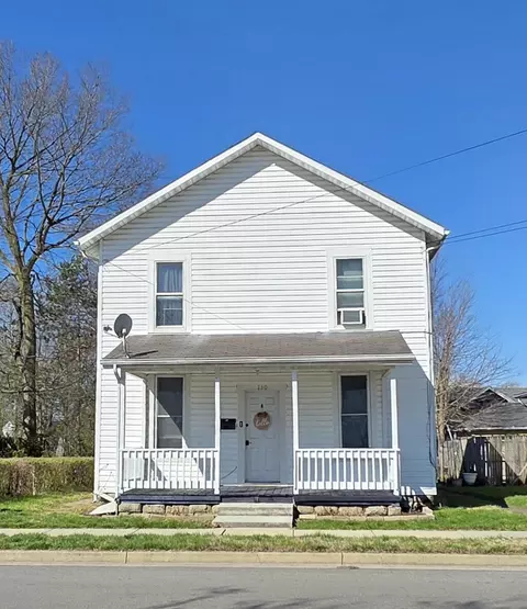 130 N Elm St, Troy, OH 45373