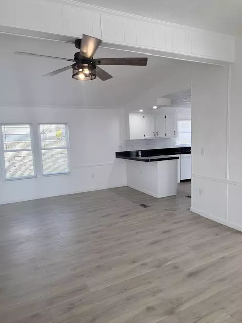 Living - 113 Beech Ave, Celina, OH 45822 photo 3 of 4