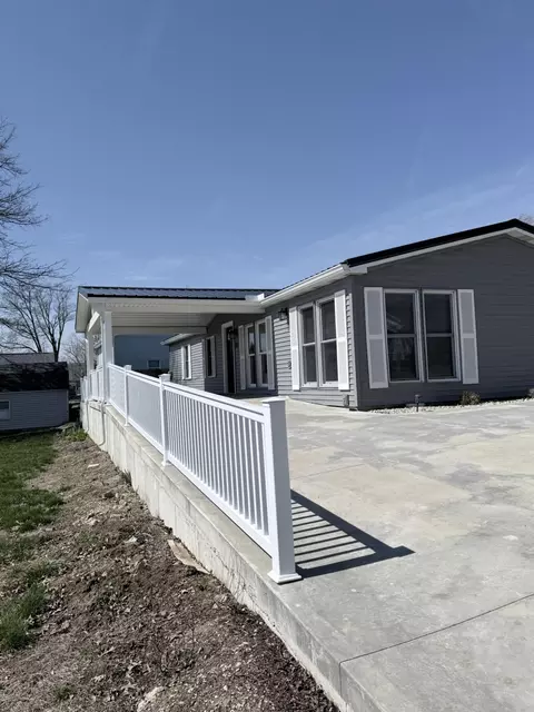Exterior - 113 Beech Ave, Celina, OH 45822 photo 3 of 6
