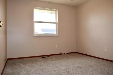 Bedroom - 1644 Delmar Dr, Springfield, OH 45503 photo 1 of 1