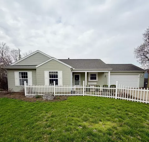 67 W Dakota St, Troy, OH 45373