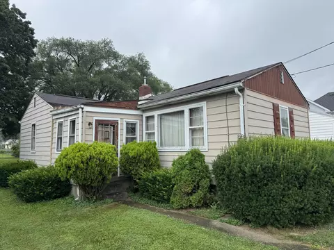 Exterior - 1979 Kenton St, Springfield, OH 45505 photo 3 of 6