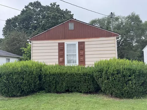 Exterior - 1979 Kenton St, Springfield, OH 45505 photo 2 of 6