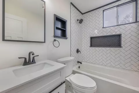 Bath - 2037 Gerald Dr, Springfield, OH 45505 photo 1 of 1
