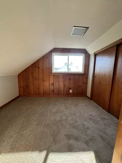 Bedroom - 1633 N Sweetbriar Ln, Springfield, OH 45505 photo 5 of 5
