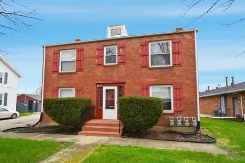 Exterior - 1806 N Limestone St, Springfield, OH 45503 photo 1 of 8
