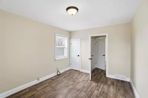 Bedroom - 1806 N Limestone St, Springfield, OH 45503 photo 2 of 2
