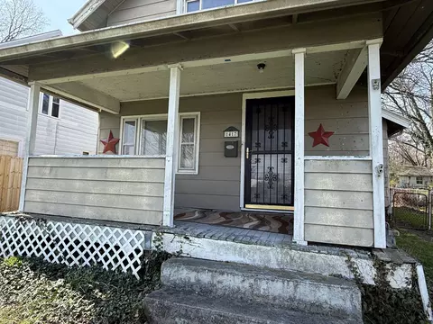 Exterior - 1417 Kenton St, Springfield, OH 45505 photo 4 of 8