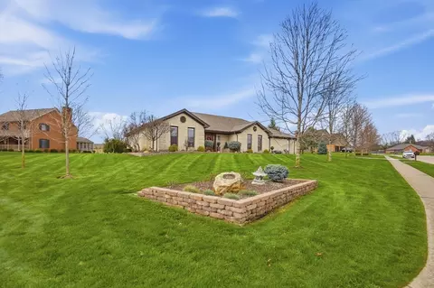 610 Stonecress Dr, Tipp City, OH 45371