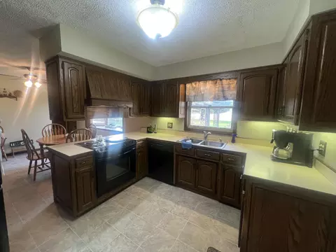 Kitchen - 8601 Houston Rd, Sidney, OH 45365 photo 5 of 6
