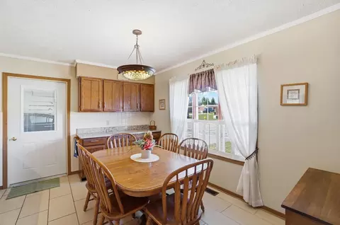 Dining - 1039 Bradford Dr, Springfield, OH 45503 photo 3 of 3