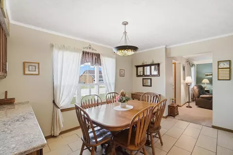 Dining - 1039 Bradford Dr, Springfield, OH 45503 photo 1 of 3