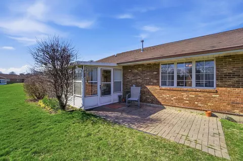Exterior - 1039 Bradford Dr, Springfield, OH 45503 photo 10 of 12