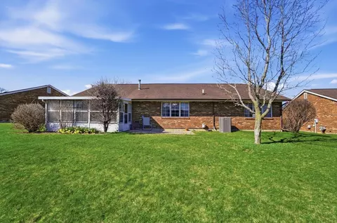 Exterior - 1039 Bradford Dr, Springfield, OH 45503 photo 9 of 12