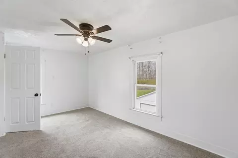 Bedroom - 3016 Old Springfield Rd, Springfield, OH 45502 photo 5 of 5