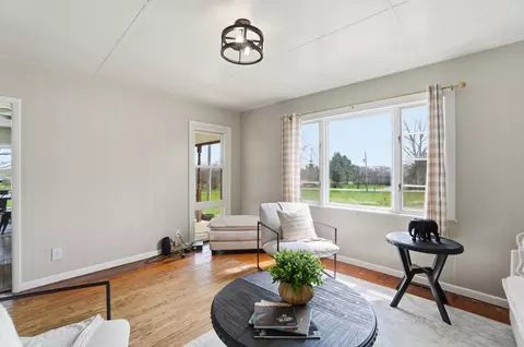 Living - 3016 Old Springfield Rd, Springfield, OH 45502 photo 3 of 3