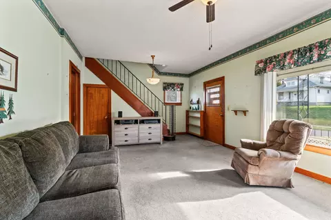 Living - 329 S Western Ave, Springfield, OH 45506 photo 4 of 4