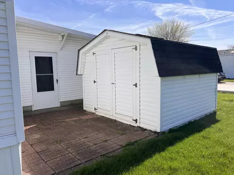 Exterior - 22 Sunset Dr, Springfield, OH 45504 photo 3 of 3