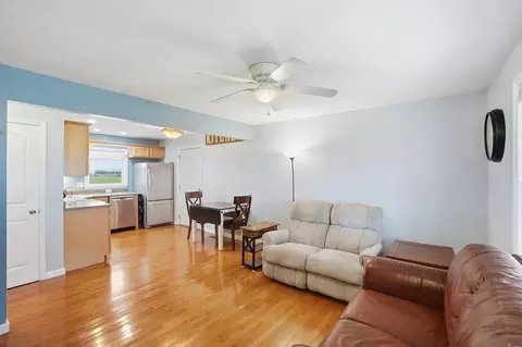 Living - 281 W Jackson Rd, Springfield, OH 45502 photo 1 of 1