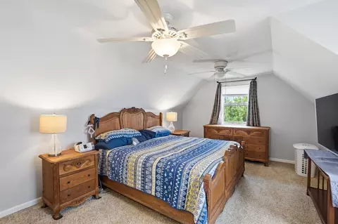 Bedroom - 281 W Jackson Rd, Springfield, OH 45502 photo 3 of 6