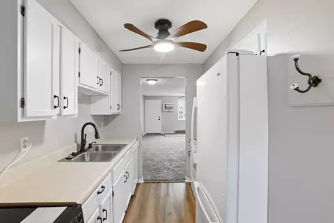 Entry Way - 1052 Cheyenne Ave #1052, Springfield, OH 45503 photo 2 of 2