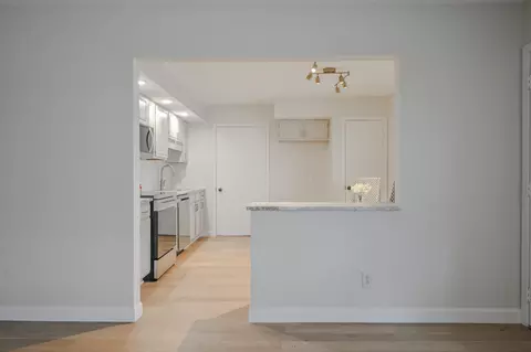 Kitchen - 732 Grandview Dr, Springfield, OH 45503 photo 3 of 3