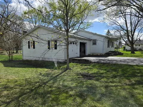 Exterior - 151 Pleasant St, De Graff, OH 43318 photo 2 of 5