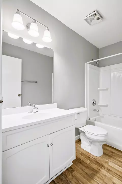 Bath - 615 Villa Rd #B, Springfield, OH 45503 photo 4 of 4