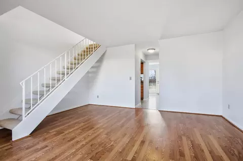 Living - 615 Villa Rd #B, Springfield, OH 45503 photo 2 of 3
