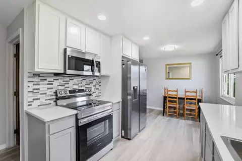 Kitchen - 1215 Northgate Rd, Springfield, OH 45504 photo 4 of 5