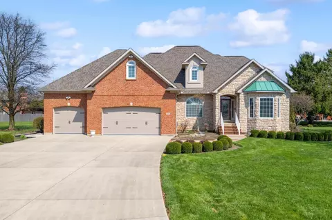999 Brookwood Dr, Troy, OH 45373