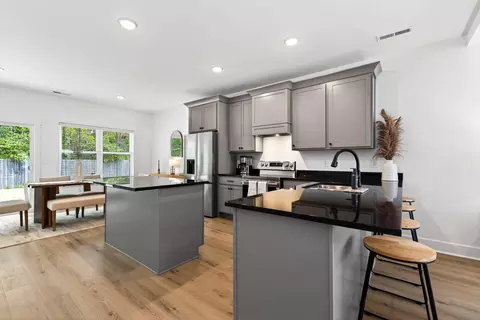 Kitchen - 1758 Northpoint Ln, Springfield, OH 45503 photo 1 of 2