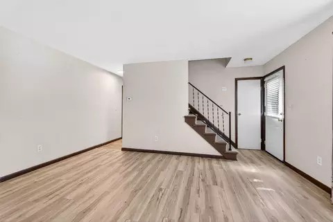Living - 1514 Cedarbrook Pl, Sidney, OH 45365 photo 6 of 8
