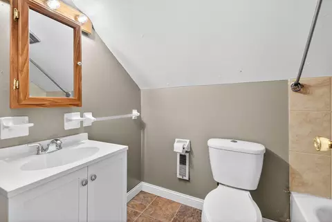 Bath - 1514 Cedarbrook Pl, Sidney, OH 45365 photo 4 of 5
