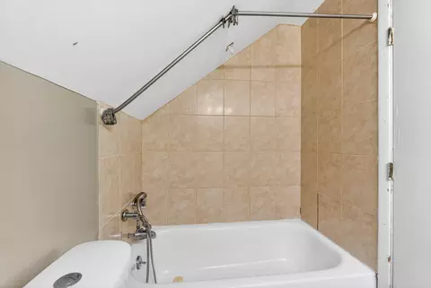 Bath - 1514 Cedarbrook Pl, Sidney, OH 45365 photo 5 of 5