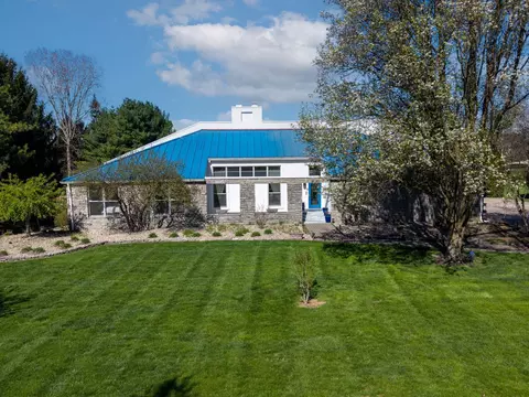 Exterior - 2685 Kilkenny Ct, Springfield, OH 45503 photo 16 of 16