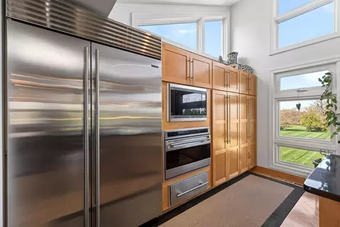 Kitchen - 2685 Kilkenny Ct, Springfield, OH 45503 photo 6 of 7