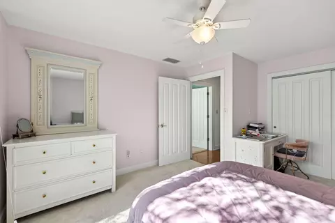 Bedroom - 2685 Kilkenny Ct, Springfield, OH 45503 photo 5 of 9
