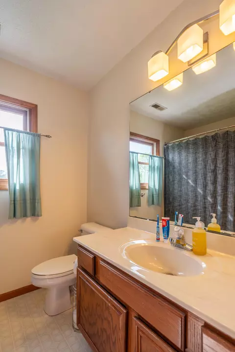 Bath - 3628 Petre Rd, Springfield, OH 45502 photo 5 of 5